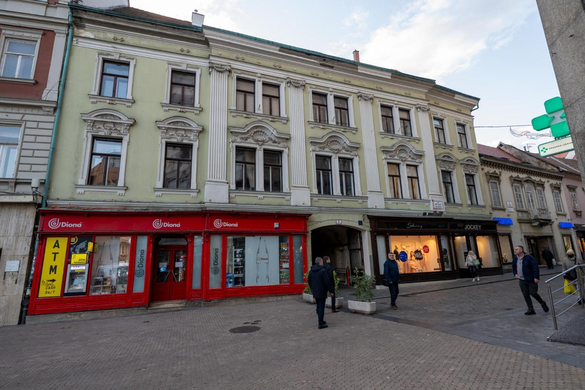Mandina Studios On A Main Square Загреб Экстерьер фото